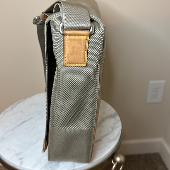 Louis Vuitton Large Messager Sable - Picture 10 of 15